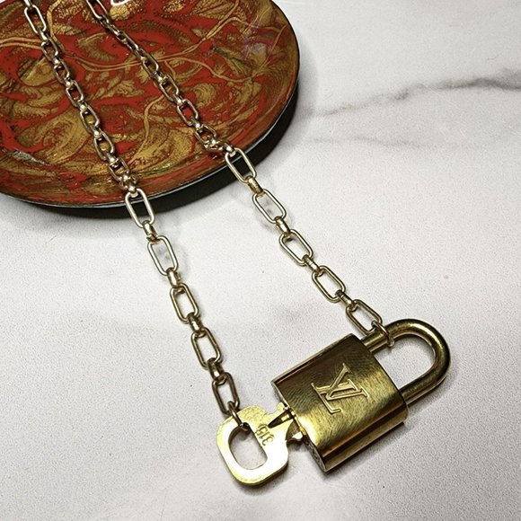 LIKE TO LEARN ABOUT LIVE SALES & PROMOTIONS - Picture 4 of 9